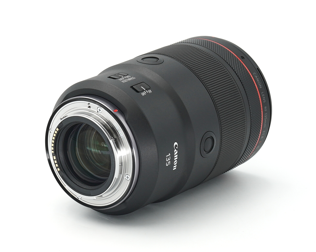 Canon RF 135mm 1.8 L IS USM Ausstellungsstück, wie neu #LBX**
