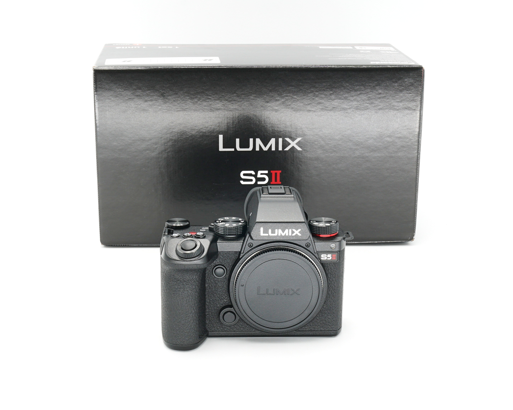 Panasonic Lumix DC-S5 II Gehäuse Aussteller, nur 140 Auslösungen #48659**