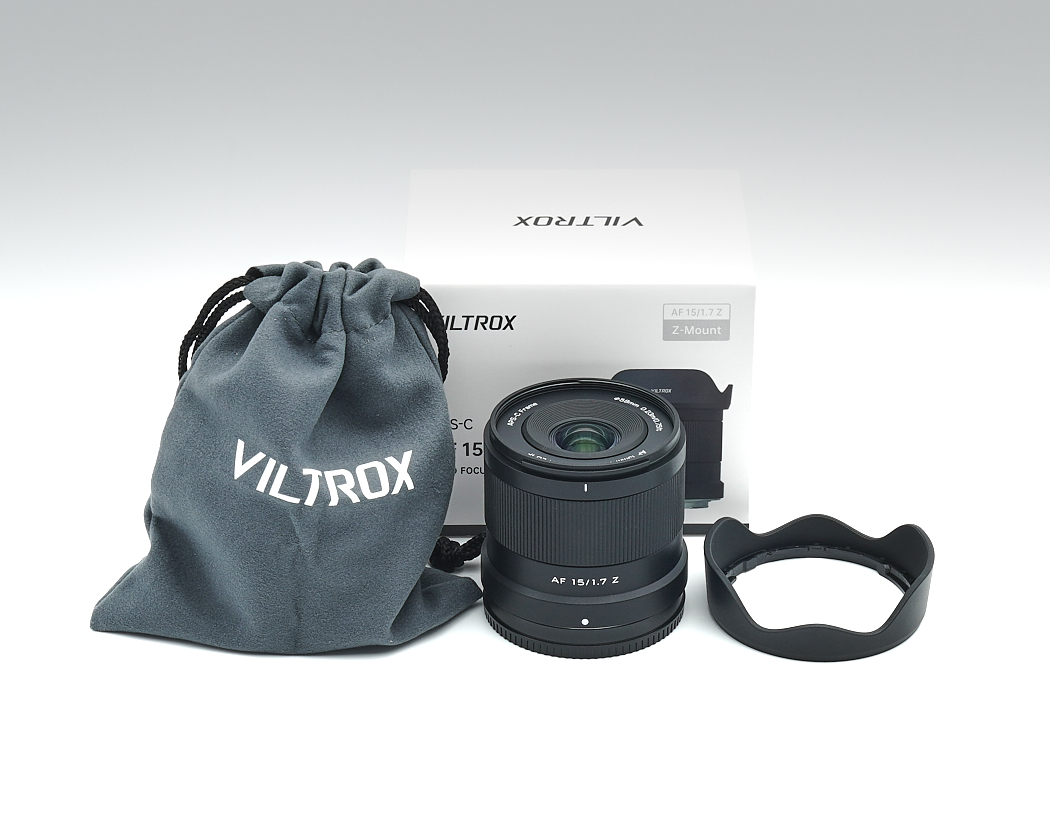 Objektiv, Kameraobjektiv, AF 15/1.7, Z-Mount, Zubehör Kit