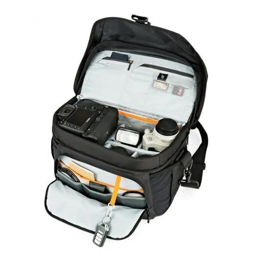 Lowepro Nova 200 AW II, schwarz Schultertasche