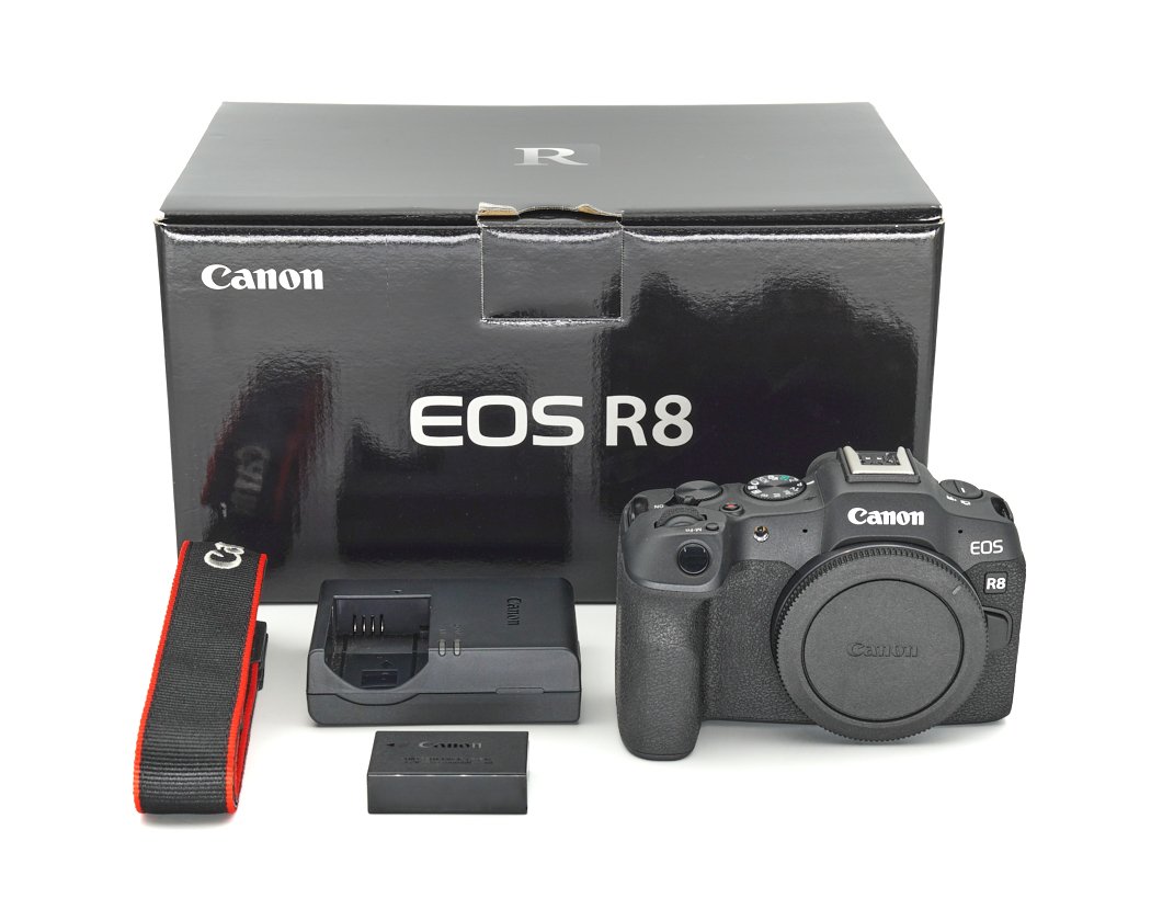 Canon EOS R8 Gehäuse Retoure, nur 8 Auslösungen #48998**