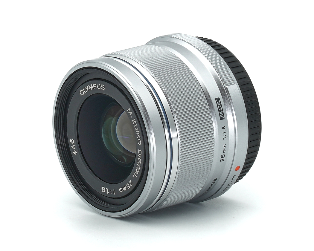 Olympus M.Zuiko Digital ED 25mm 1.8 silber Ausstellungsstück #47769**