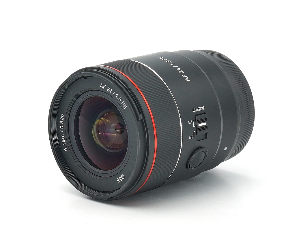 Objektiv, EF-Mount, Blende f/1.8, 56mm Fokus, rote Lünette