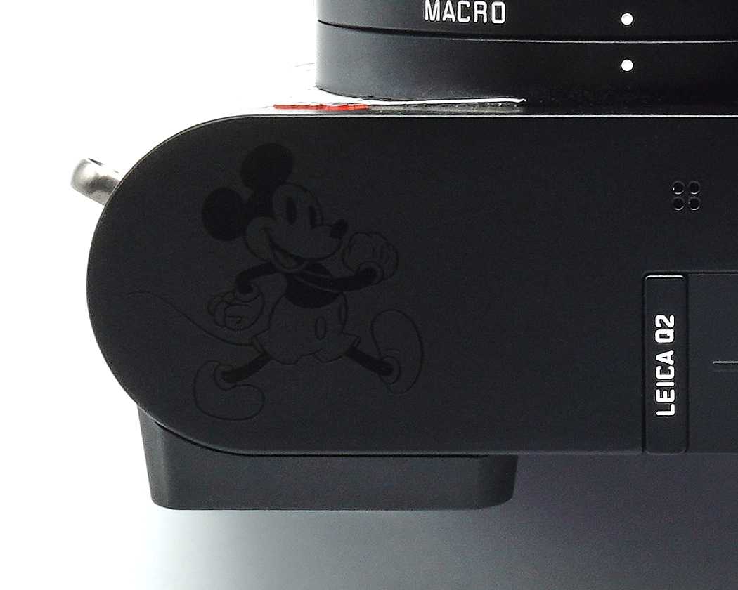 Kamera, Leica, Mickey Maus, schwarz, gravur